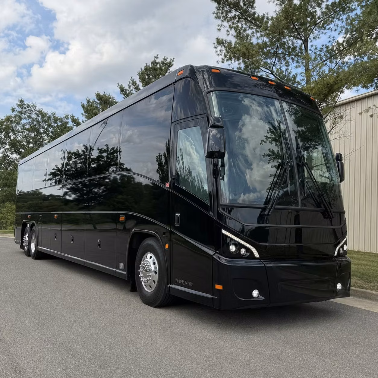 recurring commuter shuttle routes along the everett turnpike and daniel webster highway